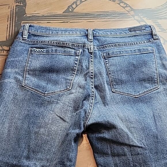 BlankNYC Madison Crop High rise crop jeans - Picture 6 of 7